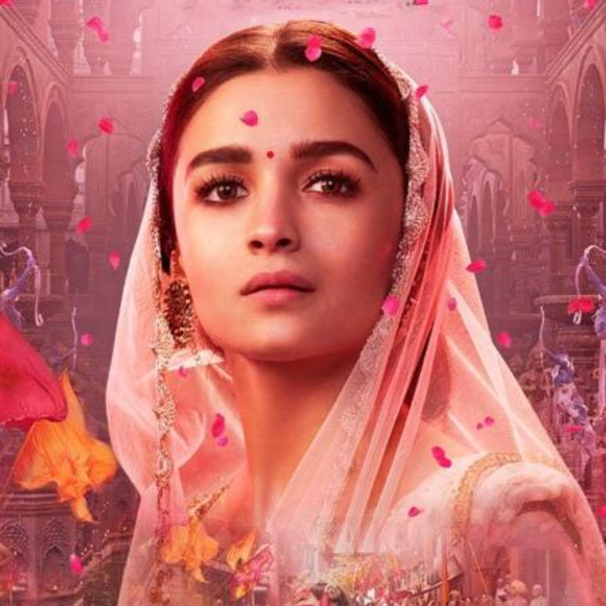 Kalank Box Office Prediction Day 1: Varun Dhawan and Alia Bhatt multi starrer can earn THIS much